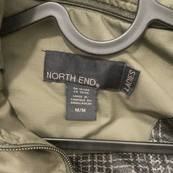 North End Women's Jacket - Picture 3 of 3